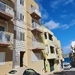 Seaside Serenity 8 - Few Mins Walk To The Beach