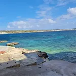 Seaside Serenity 8 - Few Mins Walk To The Beach
